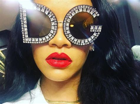 Rihanna Style File: In Dolce & Gabbana Sunglasses 